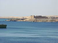 Le lac Nasser et un temple au loin