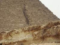 L'entre de la pyramide